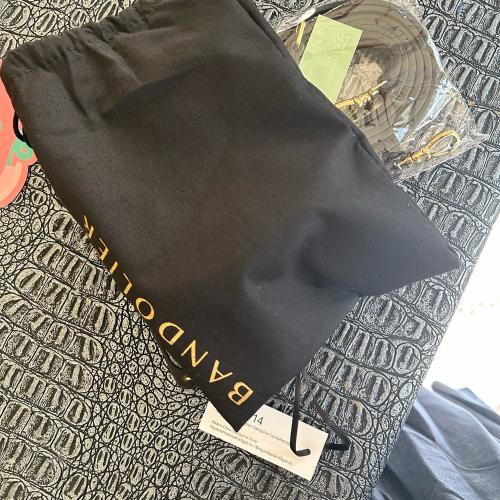Bandolier IPhone 14 NWT